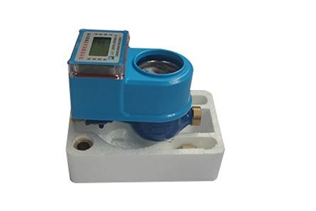 選擇多流束旋翼式水表時需考慮哪些因素？